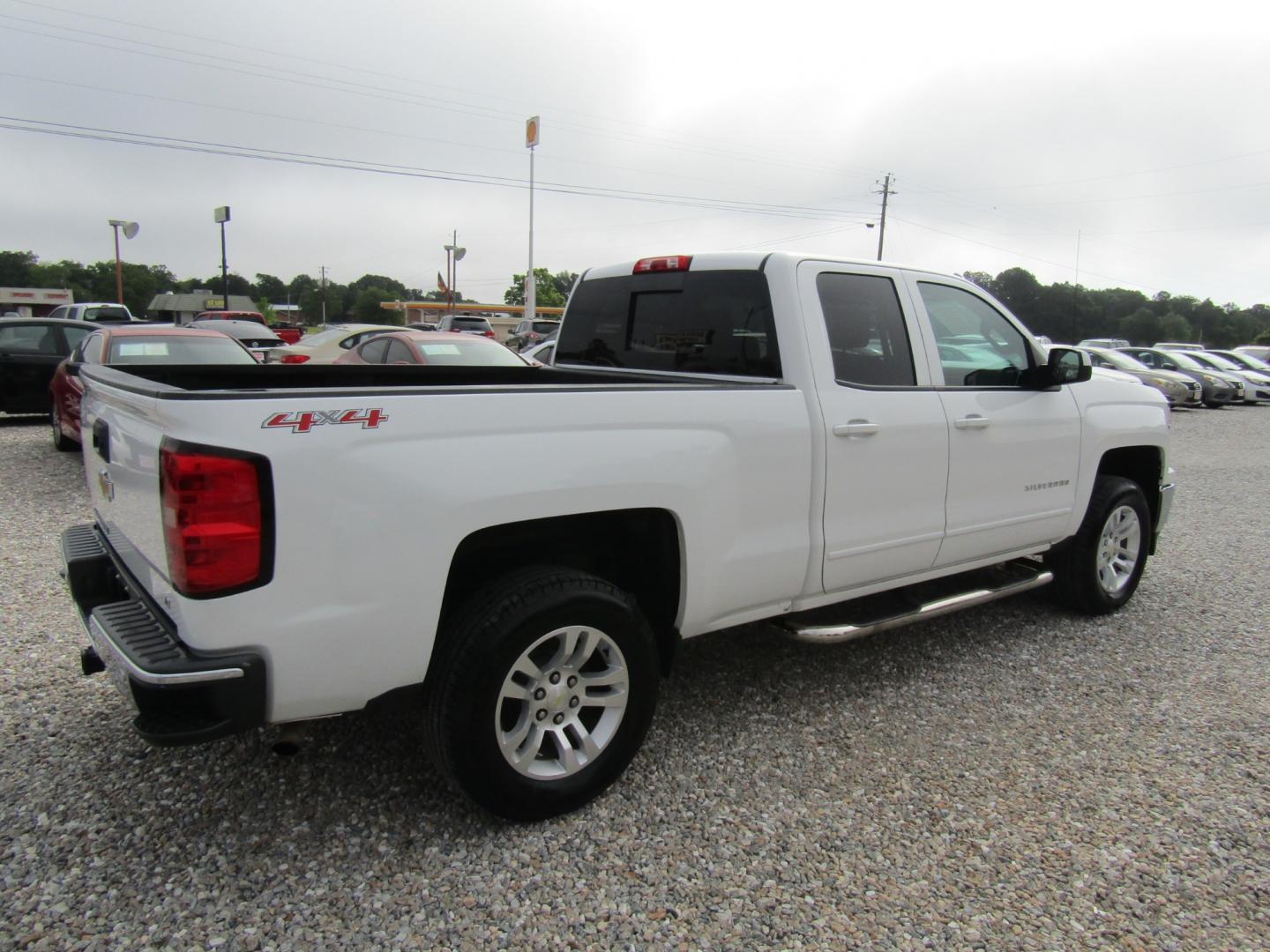2015 White /Gray Chevrolet Silverado 1500 LT Double Cab 4WD (1GCVKREC9FZ) with an 5.3L V8 OHV 16V engine, Automatic transmission, located at 15016 S Hwy 231, Midland City, AL, 36350, (334) 983-3001, 31.306210, -85.495277 - Photo#7